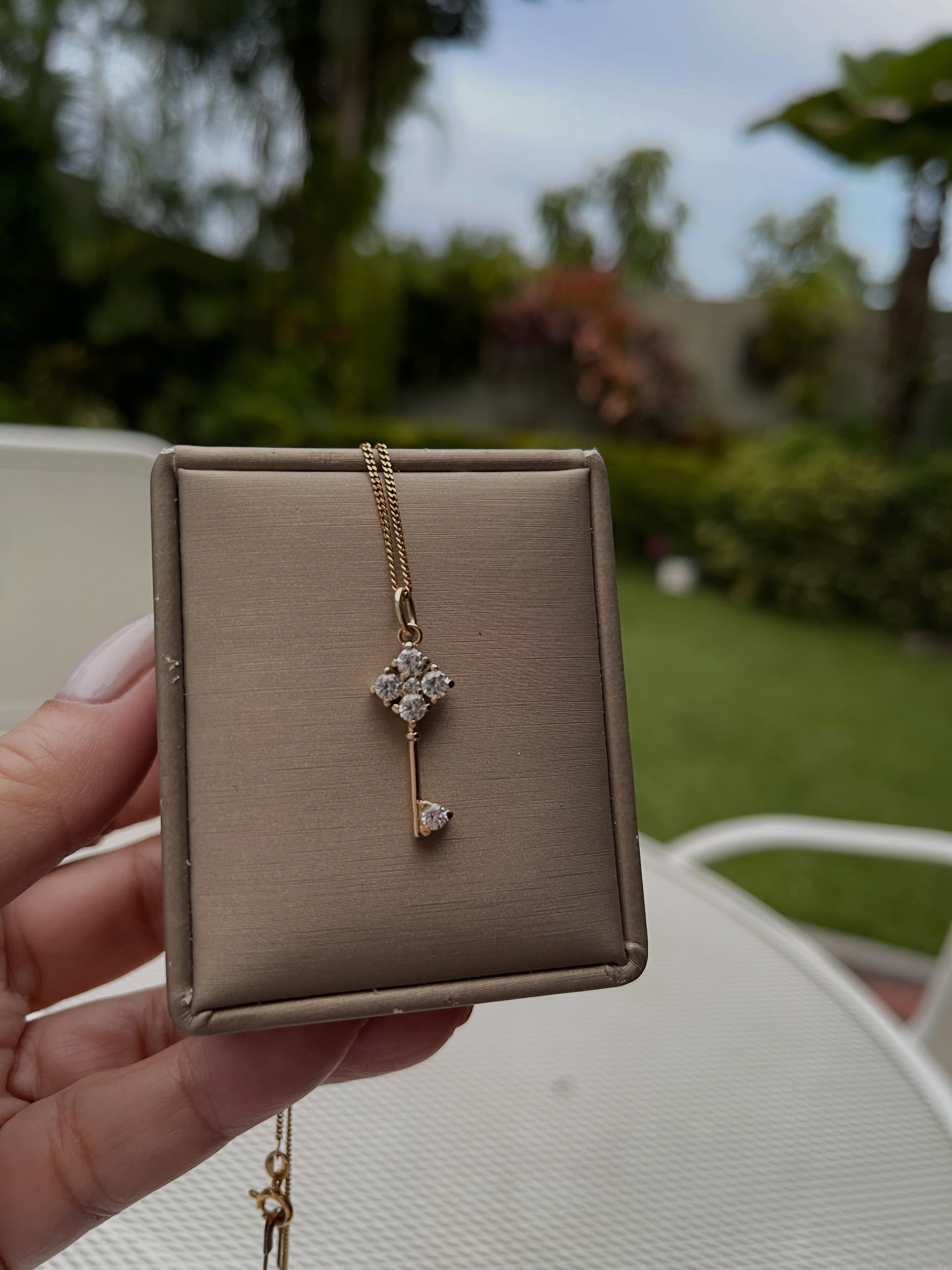 Dije Llave con Circonias